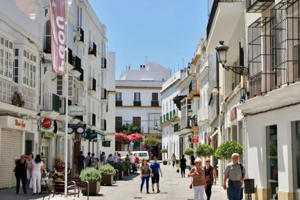 Fancy Apartment In A Historic House, Chiclana City Center By C. Dreams ชิกลานา เด ลา ฟรอนเตรา ภายนอก รูปภาพ